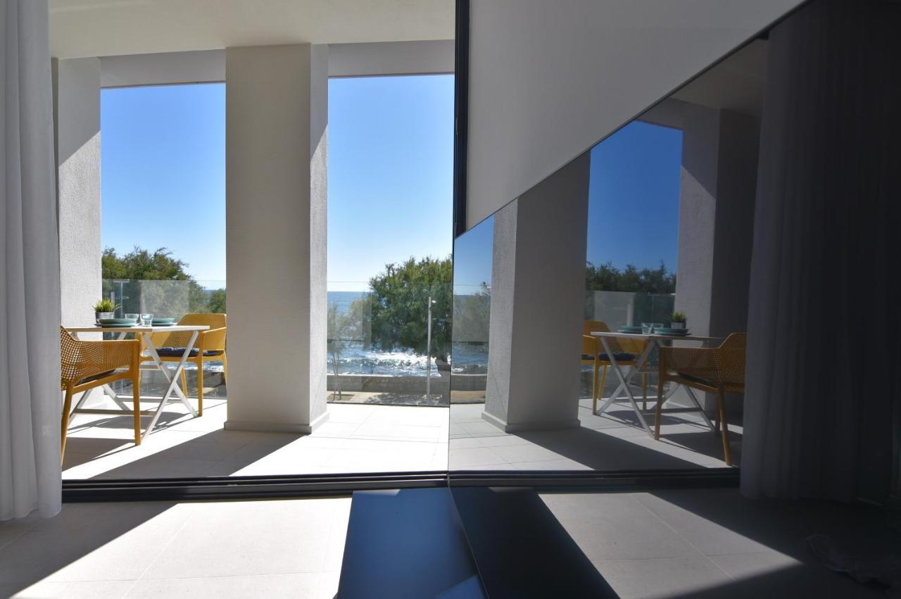 Lluisalbert L' Escala Exteriör bild